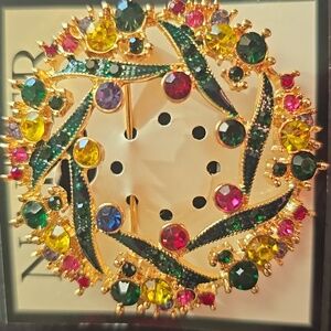 NAPIER BRAND BEAUTIFUL MULTI-COLORED WREATH FASHION JEWELRY PIN BROOCH
